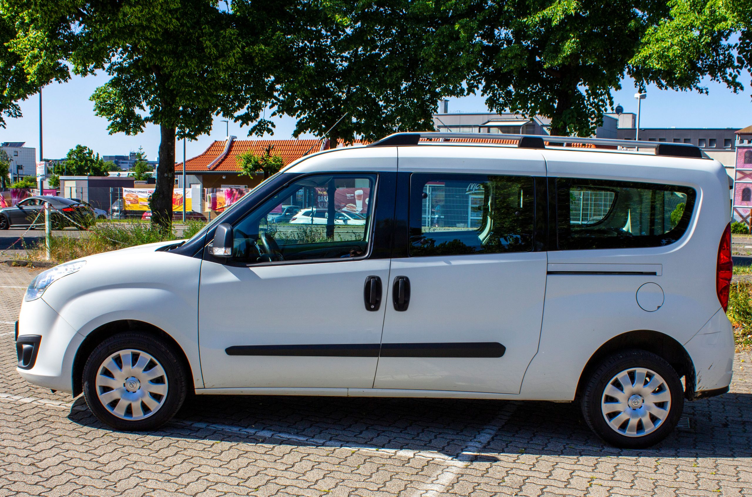 Fahrwerk – Fahrzeugdetail – Foto 2