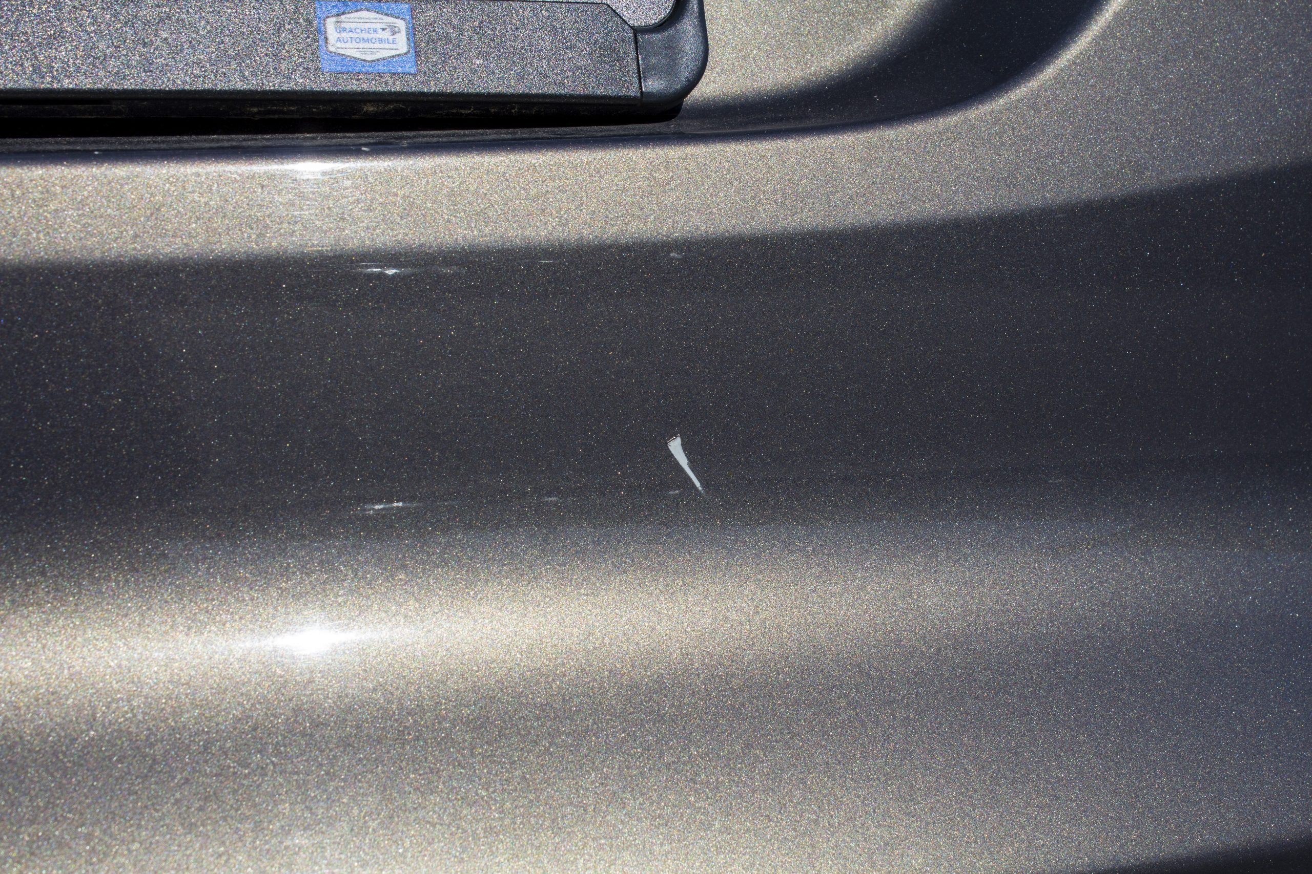 Fahrwerk – Fahrzeugdetail – Foto 9