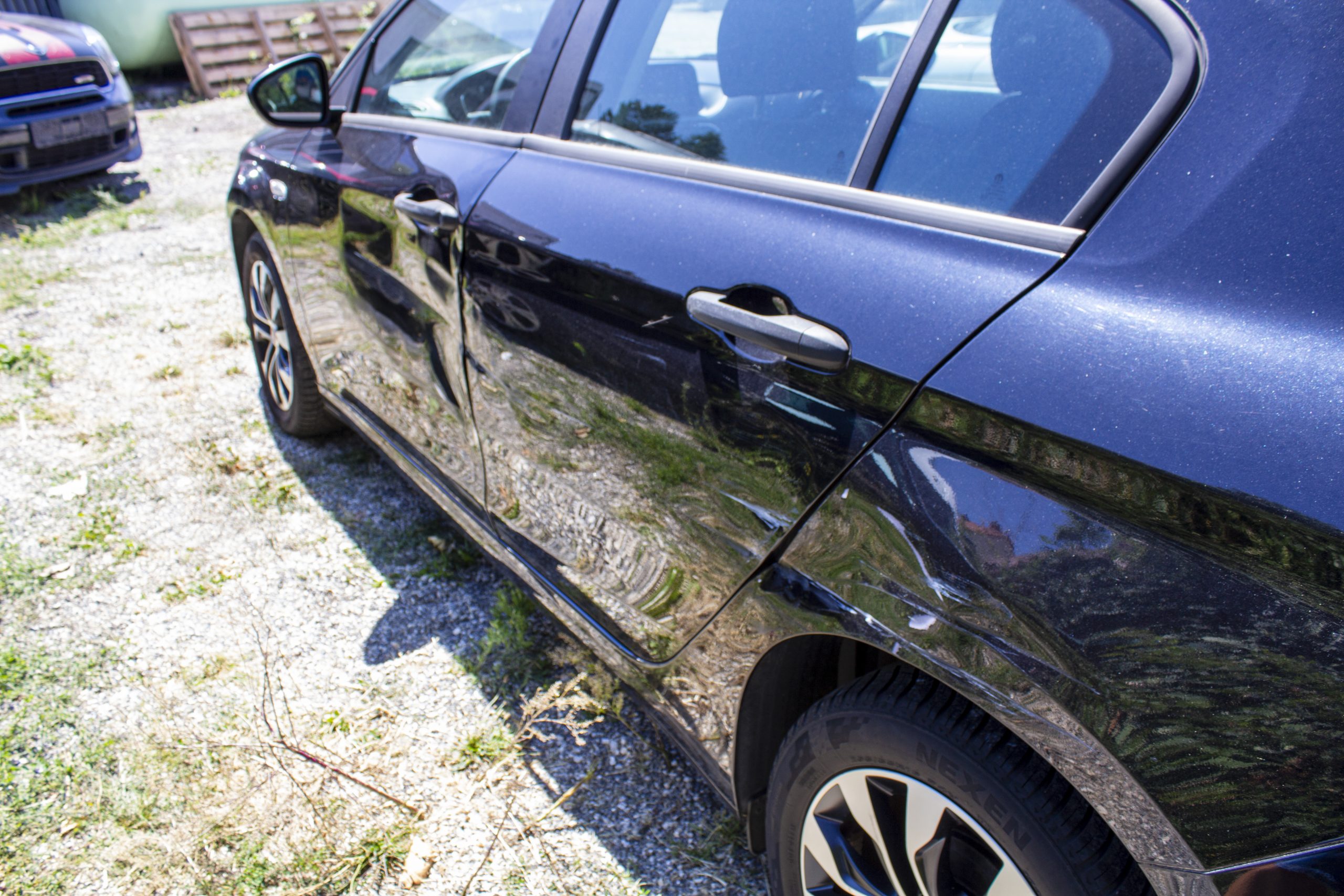 Fahrwerk – Fahrzeugdetail – Foto 13