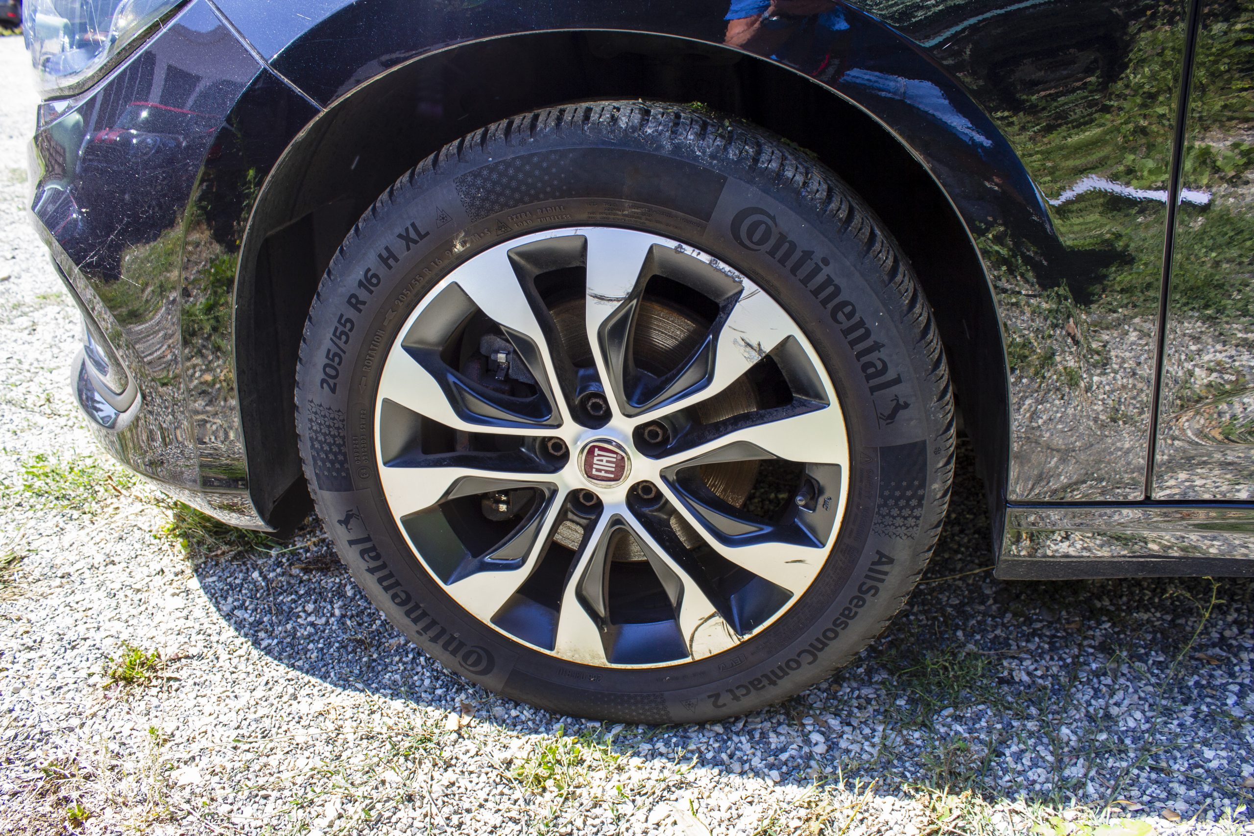 Fahrwerk – Fahrzeugdetail – Foto 14