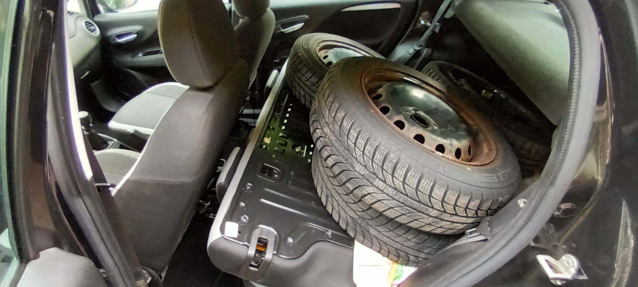 Fahrwerk – Fahrzeugdetail – Foto 8