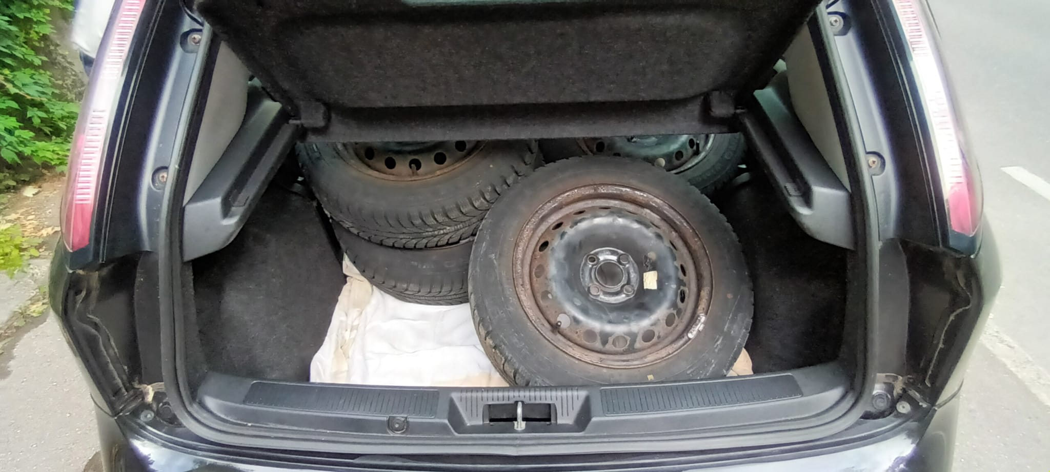 Fahrwerk – Fahrzeugdetail – Foto 9